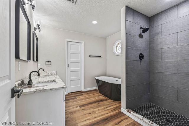 2300 S L Street, Barling, AR 72923