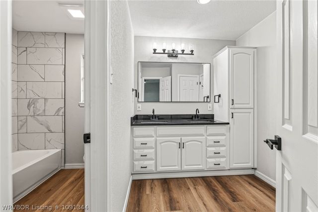2300 S L Street, Barling, AR 72923