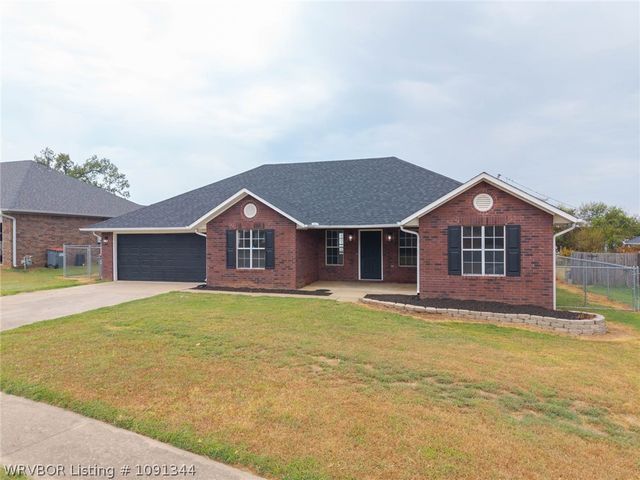 2300 S L Street, Barling, AR 72923
