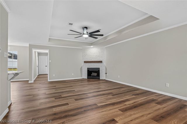 2300 S L Street, Barling, AR 72923