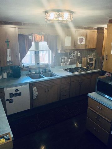 235 S MILL STREET, Hortonville, WI 54944