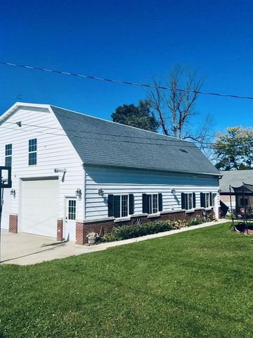 235 S MILL STREET, Hortonville, WI 54944