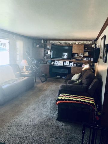235 S MILL STREET, Hortonville, WI 54944