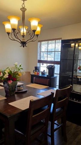 1526 Diplomat Way, Houston, TX 77088