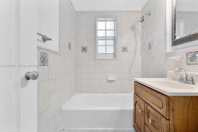 2508 SW 19th Ter, Miami, FL 33145