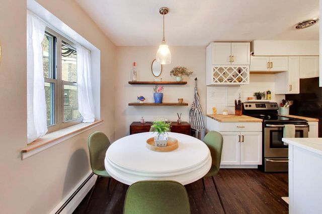 420 W Aldine Avenue 228, Chicago, IL 60657