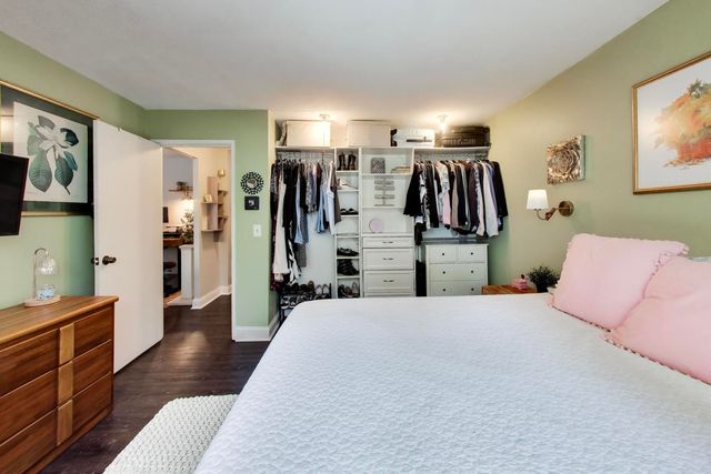 420 W Aldine Avenue 228, Chicago, IL 60657