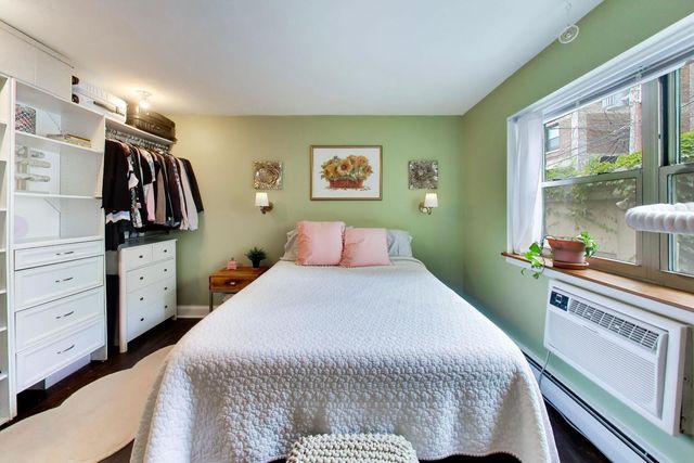 420 W Aldine Avenue 228, Chicago, IL 60657
