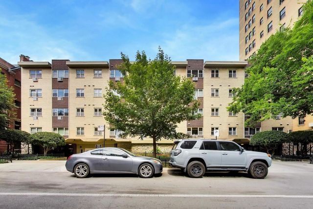 420 W Aldine Avenue 228, Chicago, IL 60657