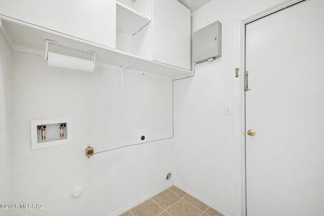 3625 W Sunbonnet Place, Tucson, AZ 85742