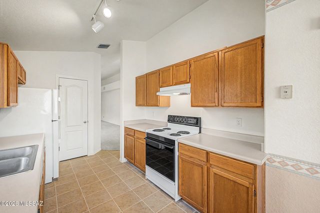 3625 W Sunbonnet Place, Tucson, AZ 85742