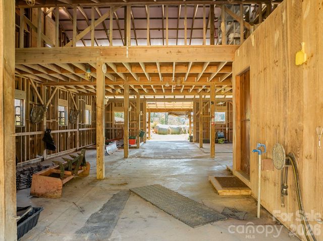 99 Quill Ammons Hollow, Marshall, NC 28753