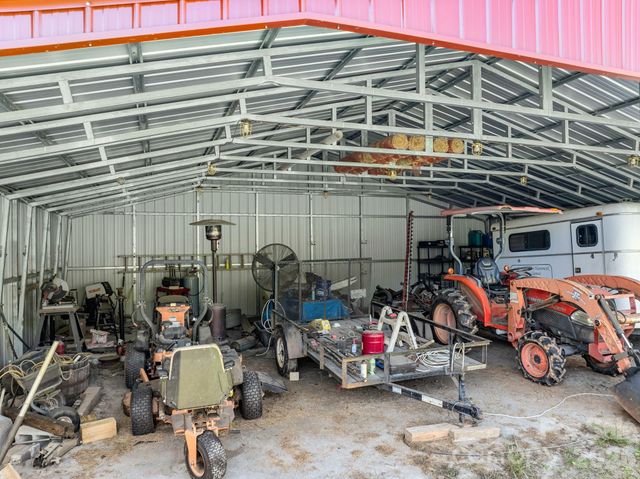 99 Quill Ammons Hollow, Marshall, NC 28753