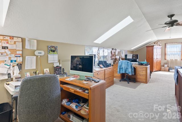 99 Quill Ammons Hollow, Marshall, NC 28753