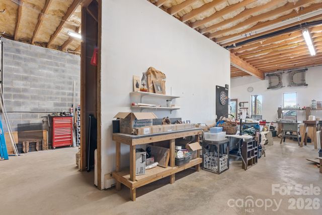 99 Quill Ammons Hollow, Marshall, NC 28753