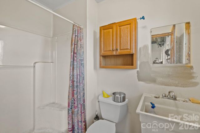 99 Quill Ammons Hollow, Marshall, NC 28753