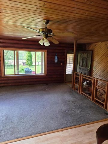 2112 Utica rd Road, Cambridge, WI 53523