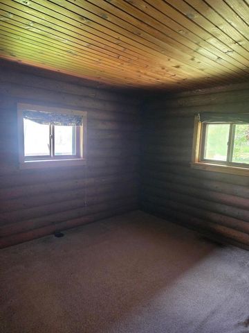 2112 Utica rd Road, Cambridge, WI 53523