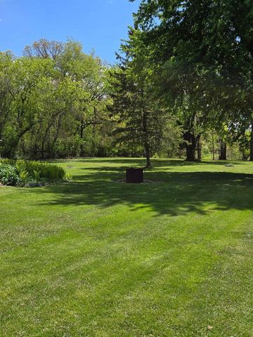 2112 Utica rd Road, Cambridge, WI 53523