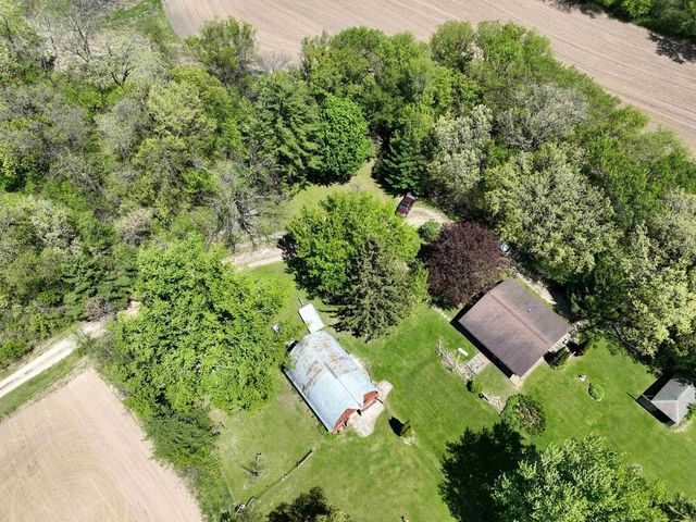 2112 Utica rd Road, Cambridge, WI 53523