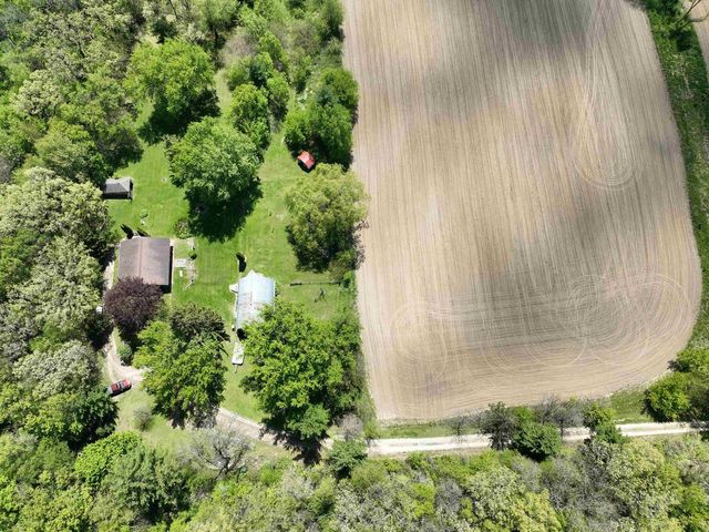 2112 Utica rd Road, Cambridge, WI 53523