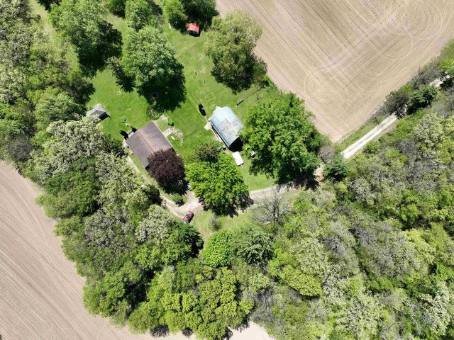 2112 Utica rd Road, Cambridge, WI 53523
