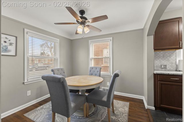 22929 Arlington Street, Dearborn, MI 48128