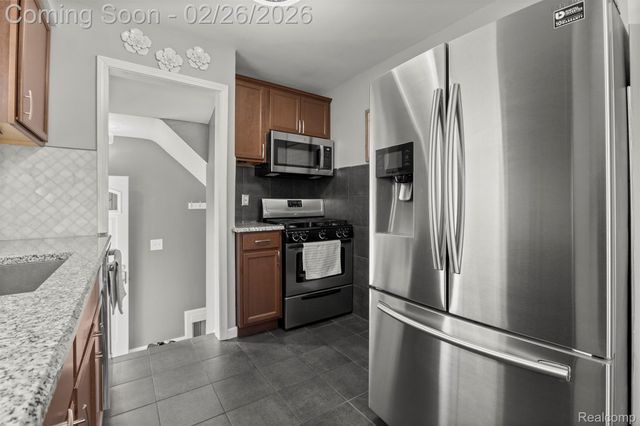 22929 Arlington Street, Dearborn, MI 48128