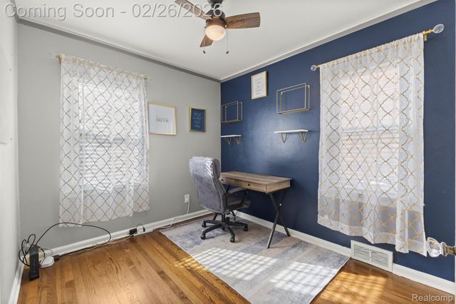 22929 Arlington Street, Dearborn, MI 48128