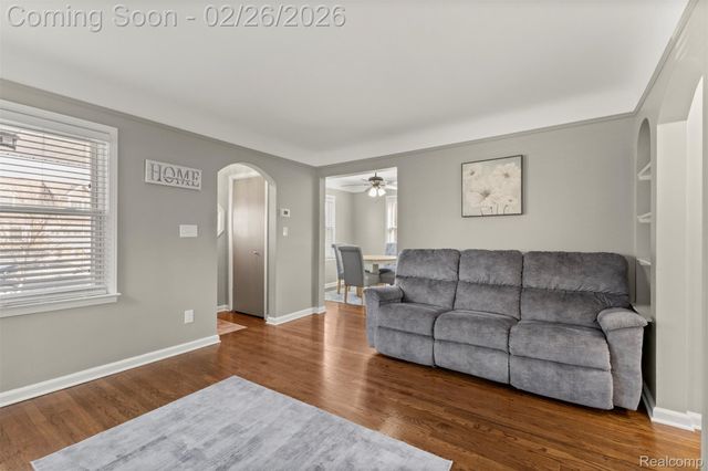 22929 Arlington Street, Dearborn, MI 48128