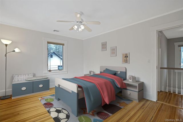 425 Washington Avenue, Pelham, NY 10803