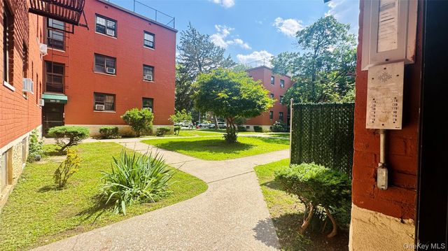 14133 78th Avenue 3B, Kew Garden Hills, NY 11367