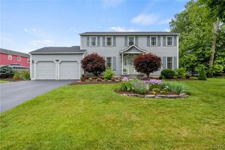 4261 Montezuma Course, Clay, NY 13090