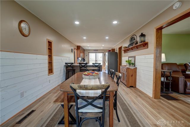 3828 Weaver Station Road, Greenville, OH 45331