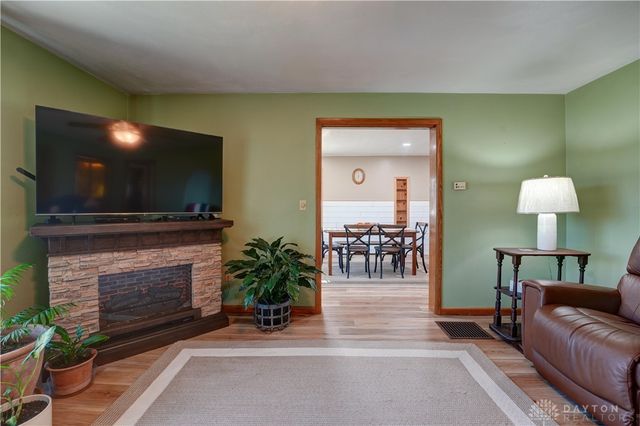 3828 Weaver Station Road, Greenville, OH 45331