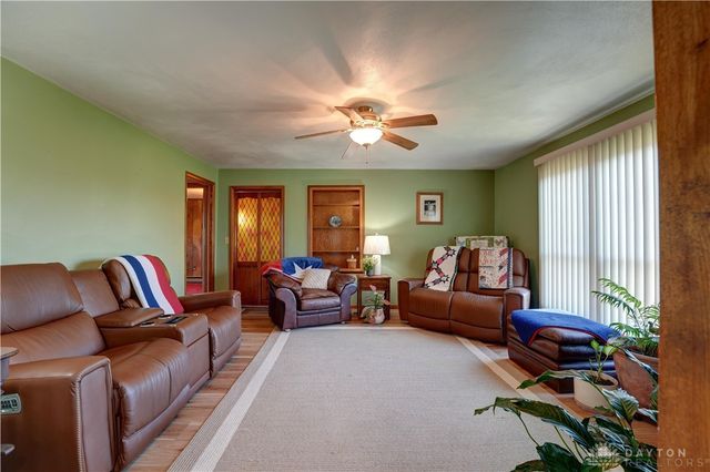 3828 Weaver Station Road, Greenville, OH 45331