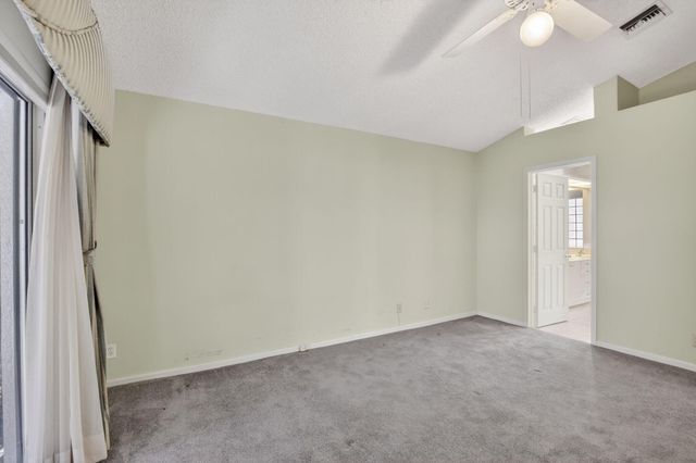 10124 NW 4th Street NW, Plantation, FL 33324