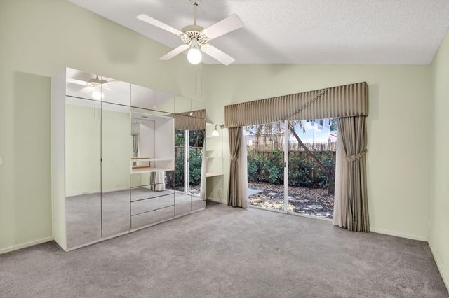10124 NW 4th Street NW, Plantation, FL 33324
