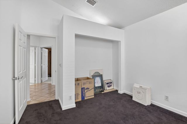 10124 NW 4th Street NW, Plantation, FL 33324