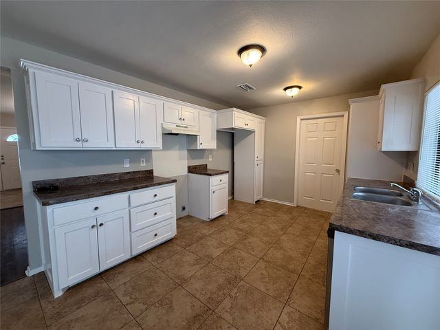 1464 Larchmont Drive, Plano, TX 75074
