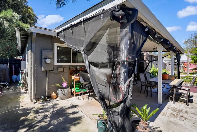 1924 Cota Way, Modesto, CA 95355