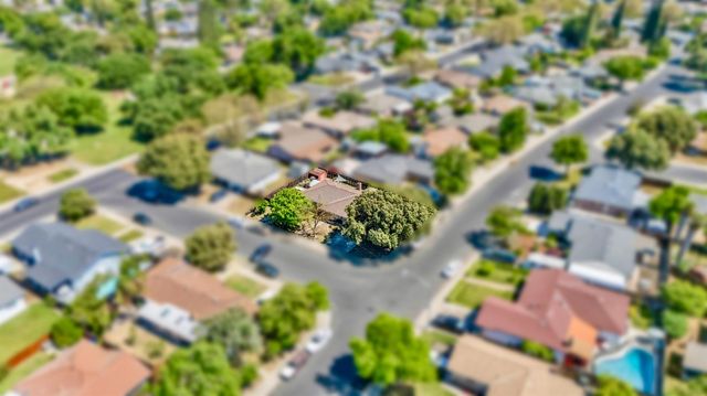 1924 Cota Way, Modesto, CA 95355