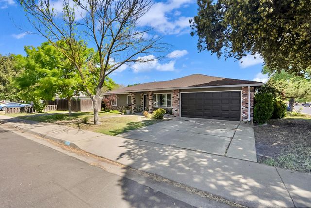 1924 Cota Way, Modesto, CA 95355