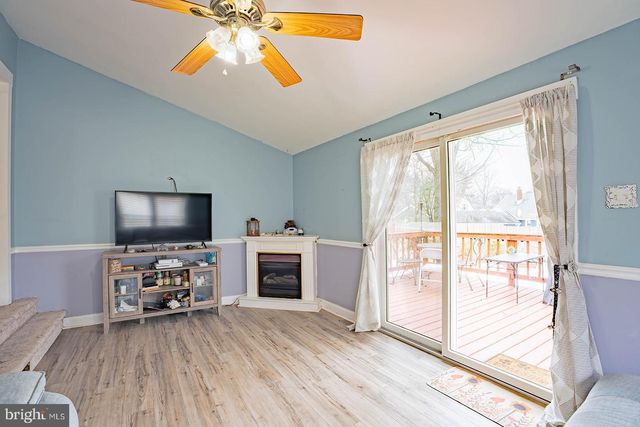 902 MAPLE AVE, Oaklyn, NJ 08107