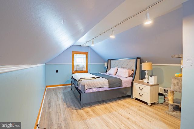 902 MAPLE AVE, Oaklyn, NJ 08107