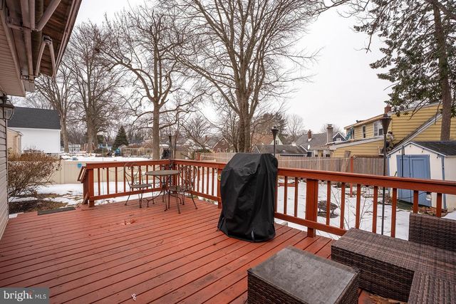 902 MAPLE AVE, Oaklyn, NJ 08107