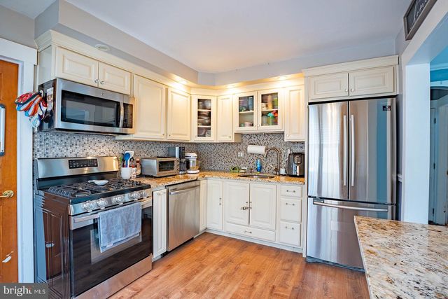 902 MAPLE AVE, Oaklyn, NJ 08107