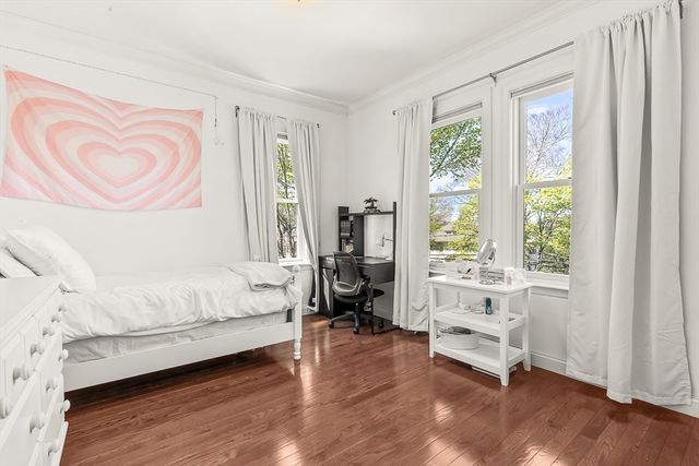 36 Parker St, Newton, MA 02459