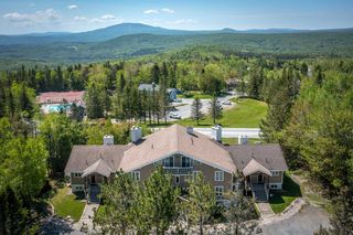 31 Farm Road D2, Peru, VT 05152