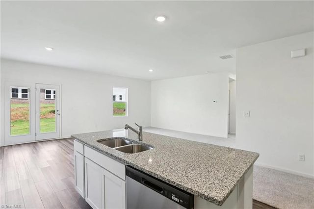 1014 Riverbank Drive, Kernersville, NC 27284